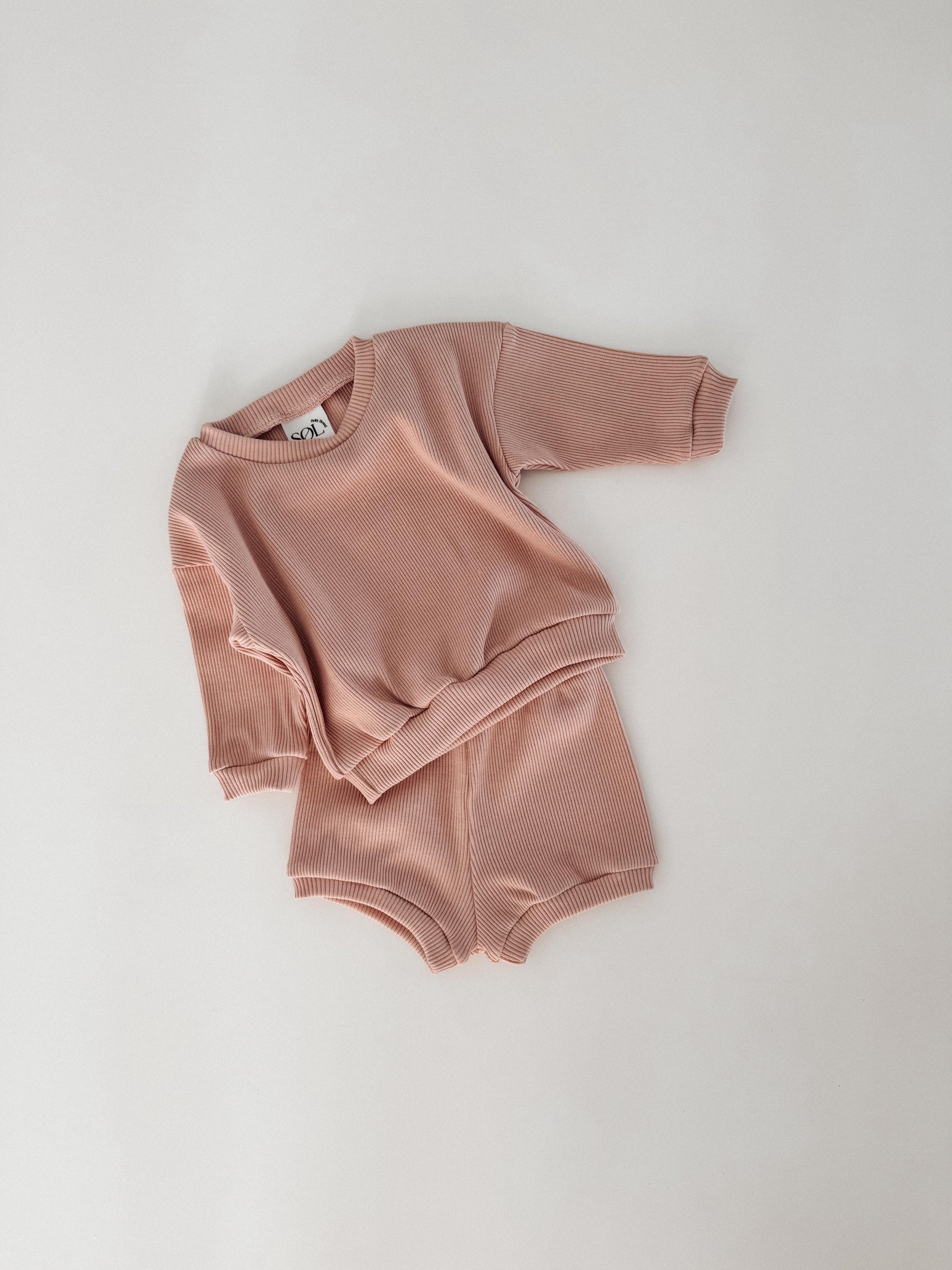 Sweater- shorts Pastel set