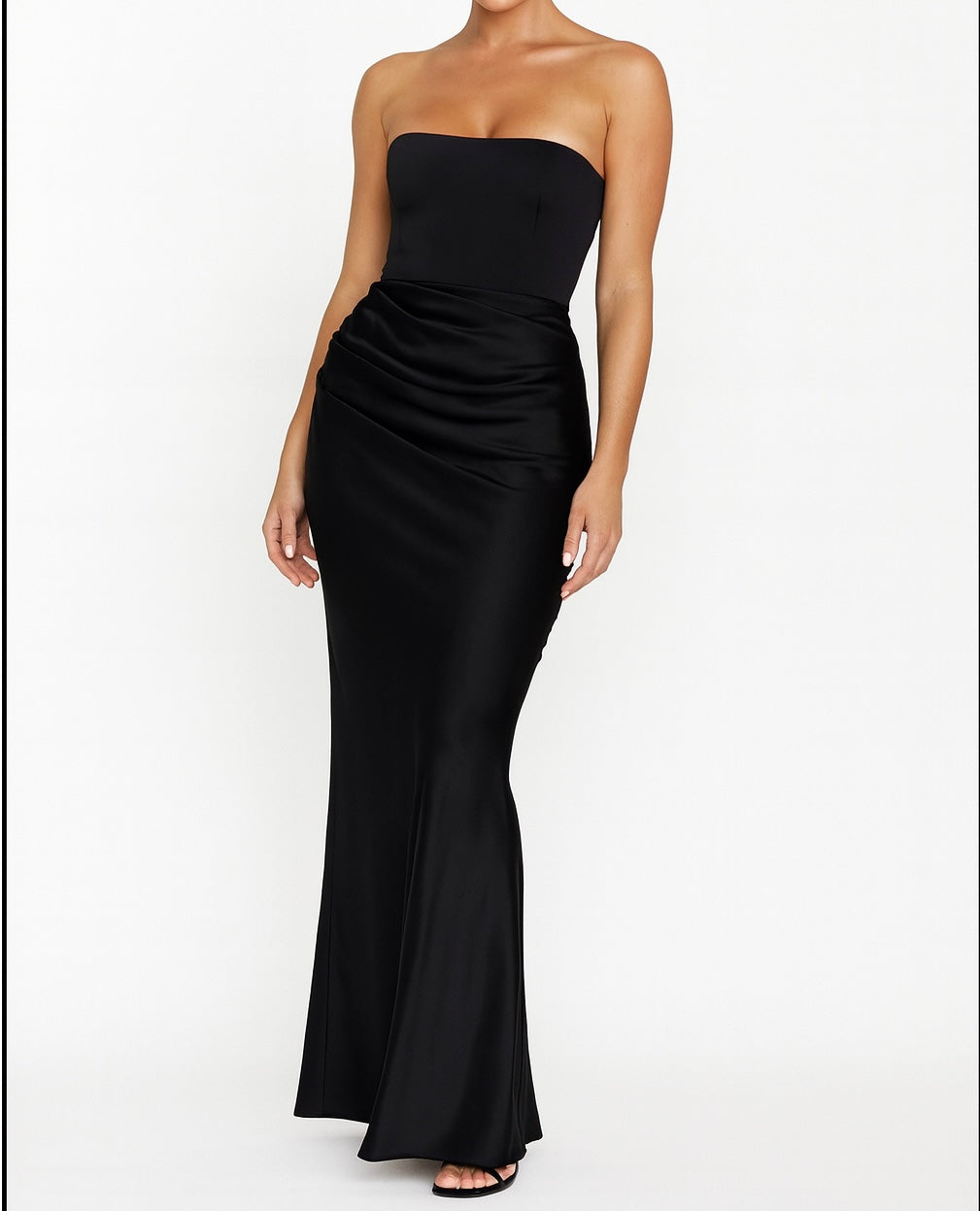 Noir Éclipse Gown