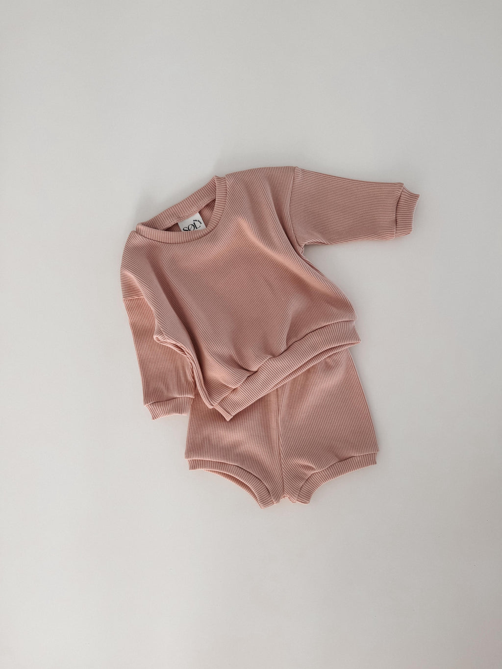 Sweater- shorts Pastel set
